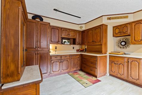 13 Chase Avenue Augusta ME 04330