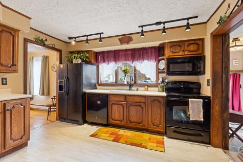 13 Chase Avenue Augusta ME 04330