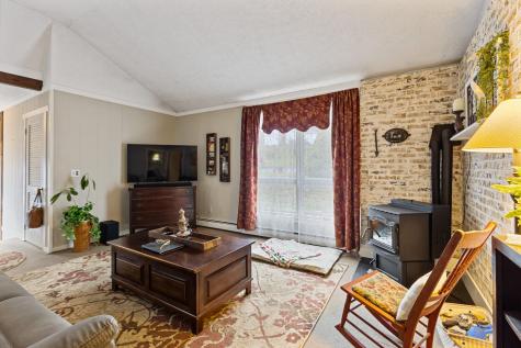 13 Chase Avenue Augusta ME 04330