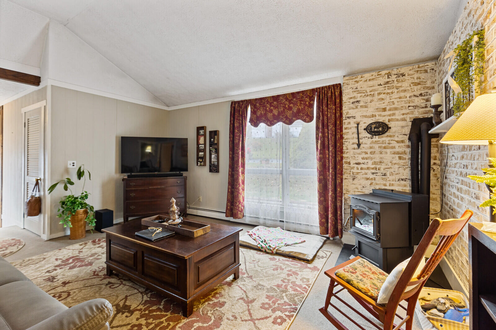 13 Chase Avenue Augusta ME 04330