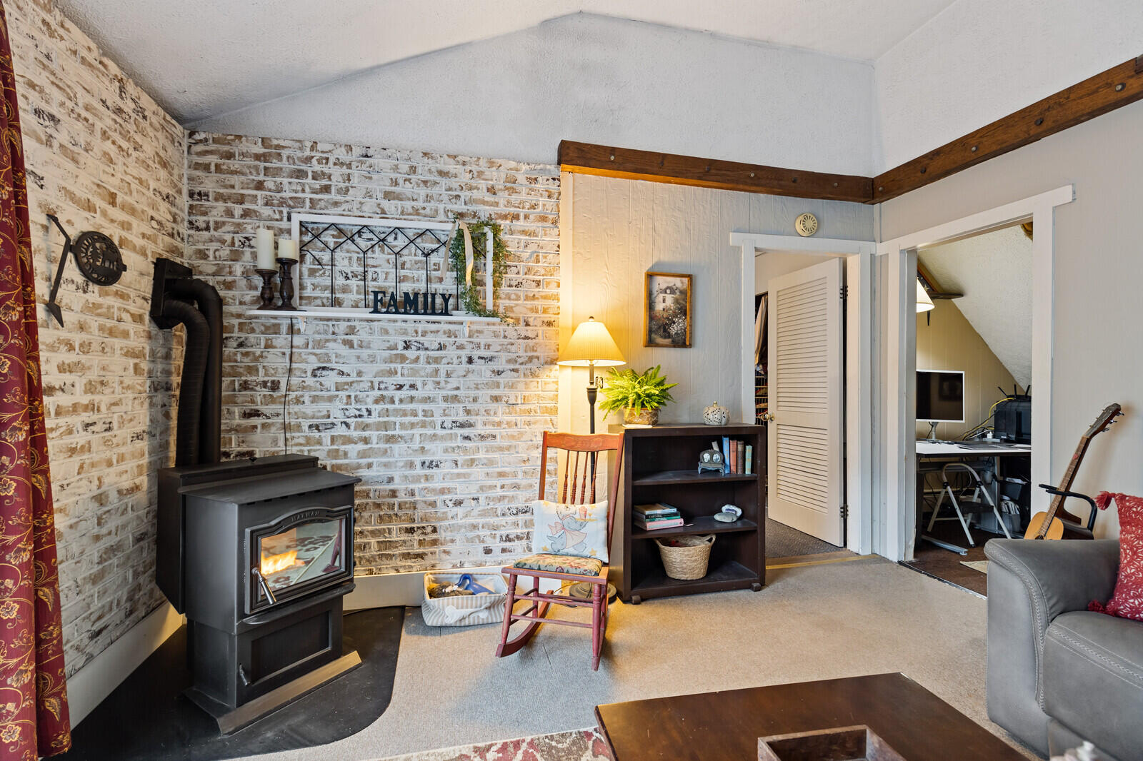 13 Chase Avenue Augusta ME 04330