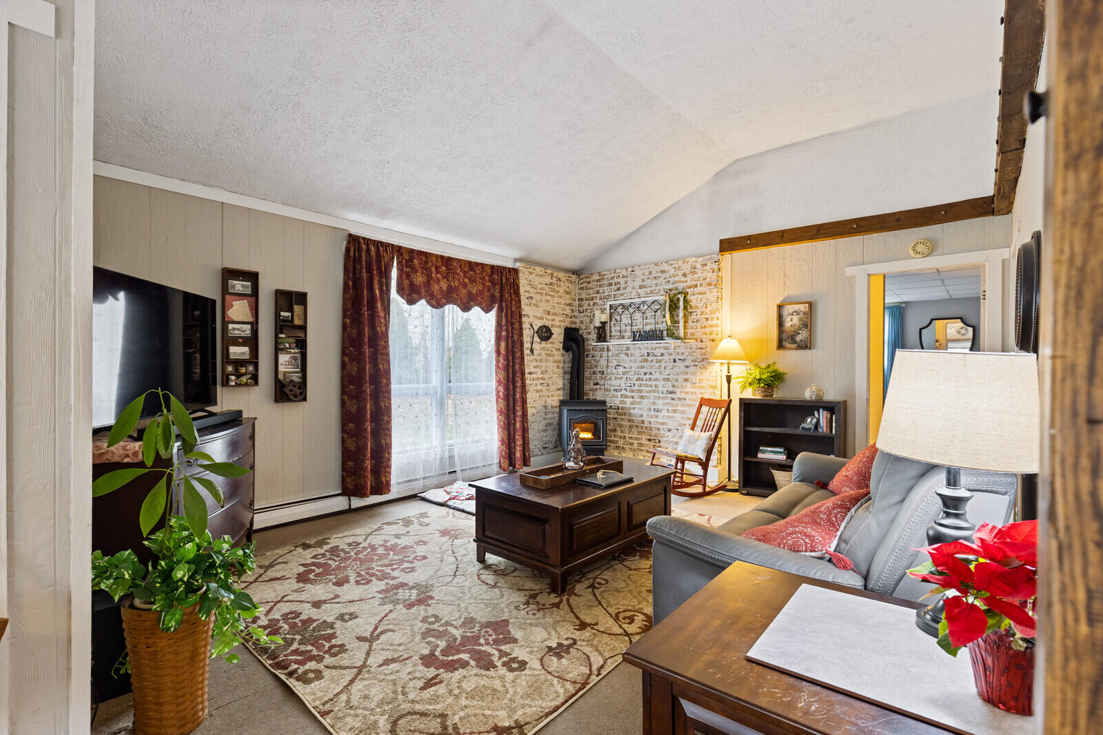 13 Chase Avenue Augusta ME 04330