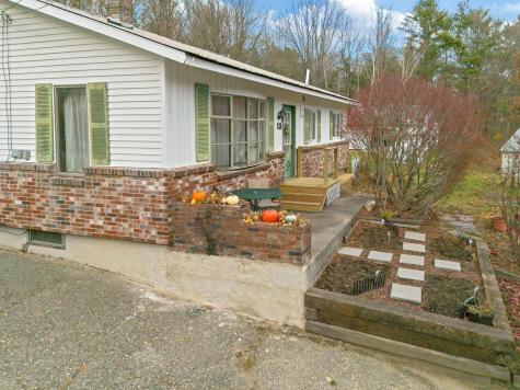 13 Chase Avenue Augusta ME 04330