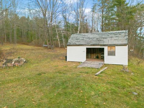 13 Chase Avenue Augusta ME 04330