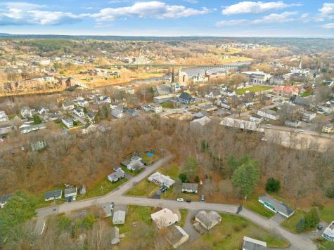 13 Chase Avenue Augusta ME 04330