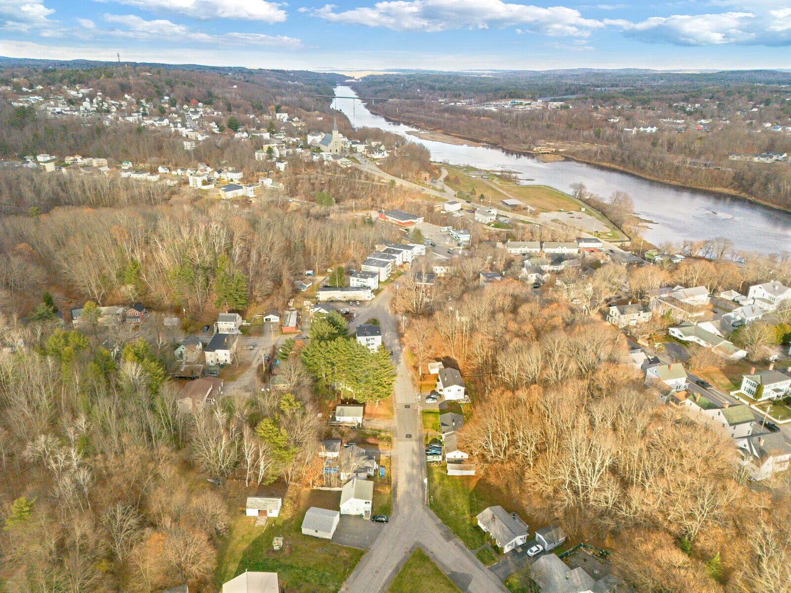 13 Chase Avenue Augusta ME 04330