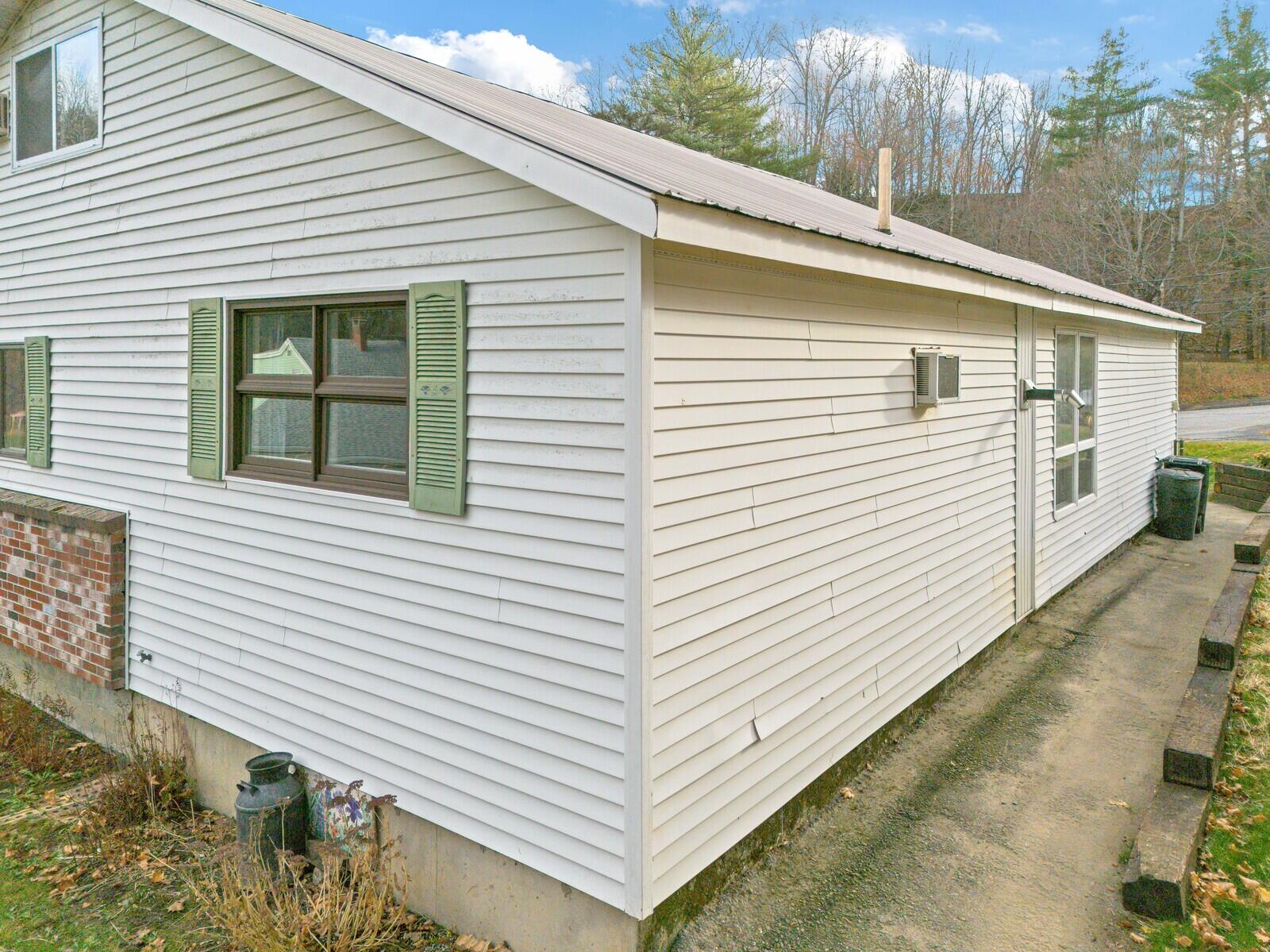 13 Chase Avenue Augusta ME 04330