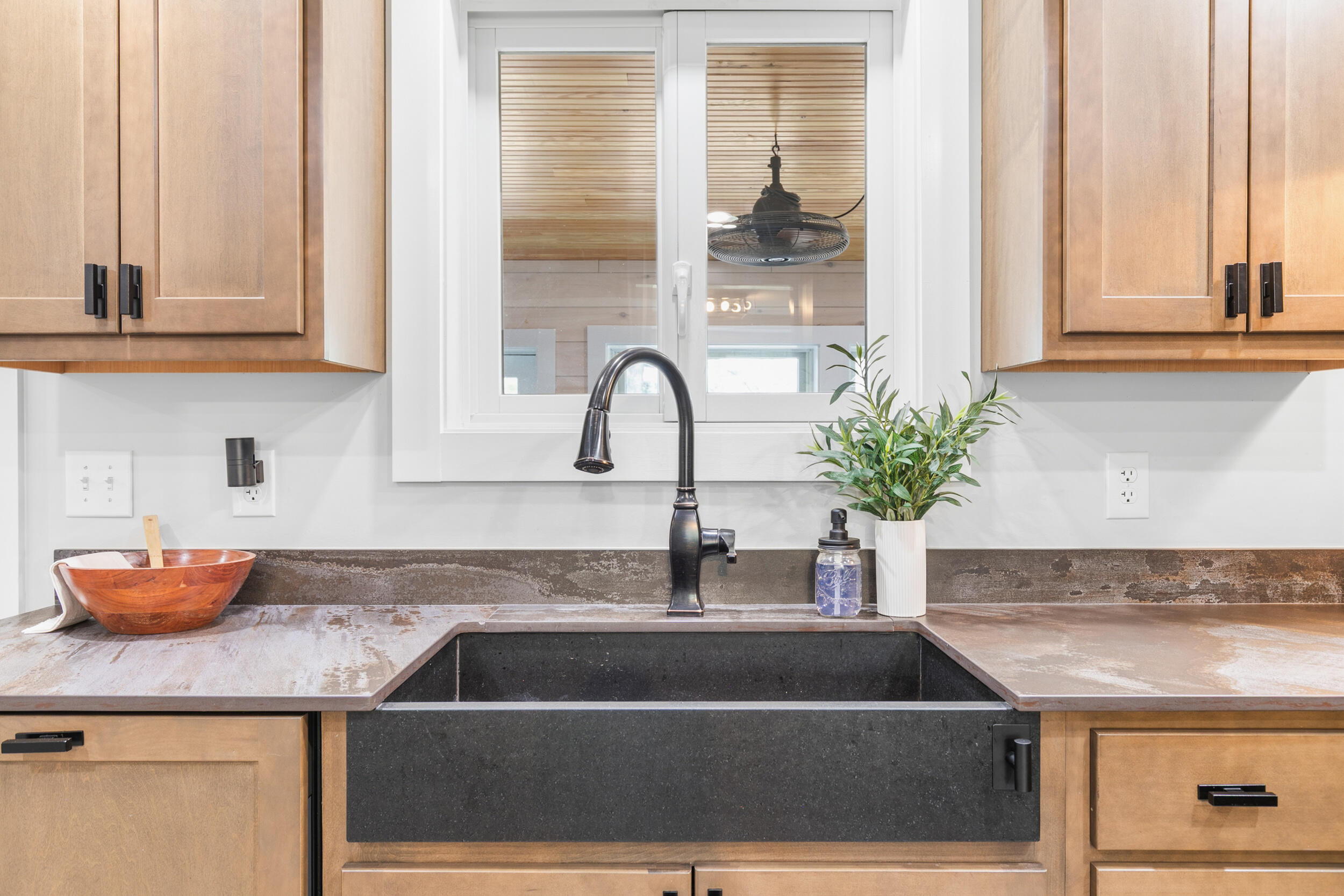 28 E Eleanor Avenue Standish ME 04084