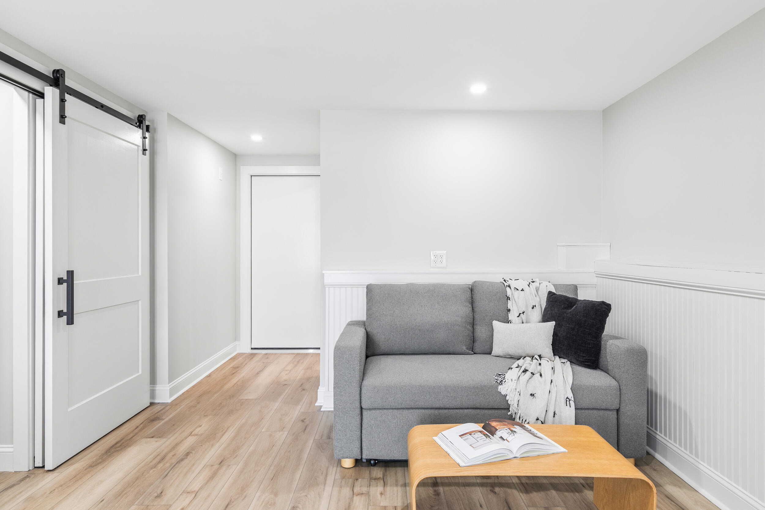 28 E Eleanor Avenue Standish ME 04084