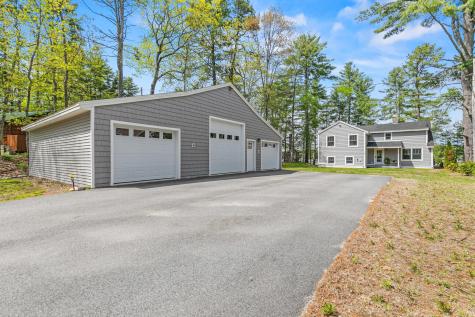 28 E Eleanor Avenue Standish ME 04084