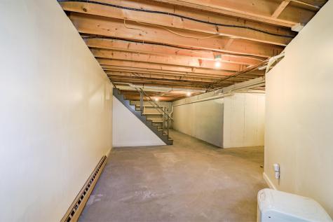 22 Court Street Winslow ME 04901