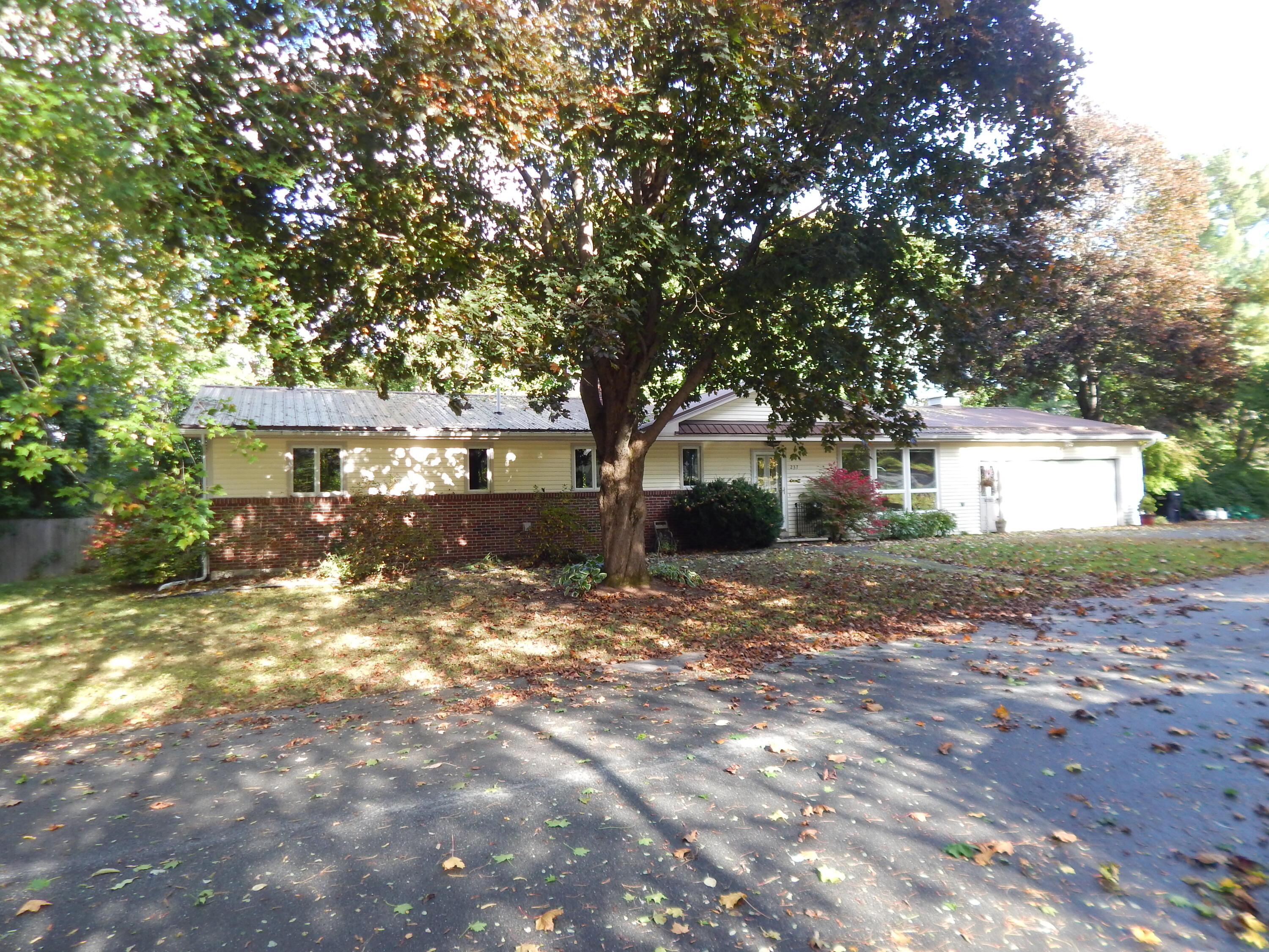 237 Clyde Road Bangor ME 04401