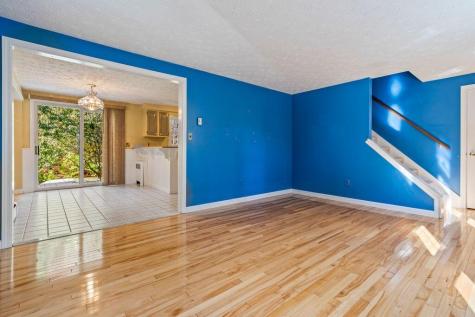 75 Running Hill Road Scarborough ME 04074