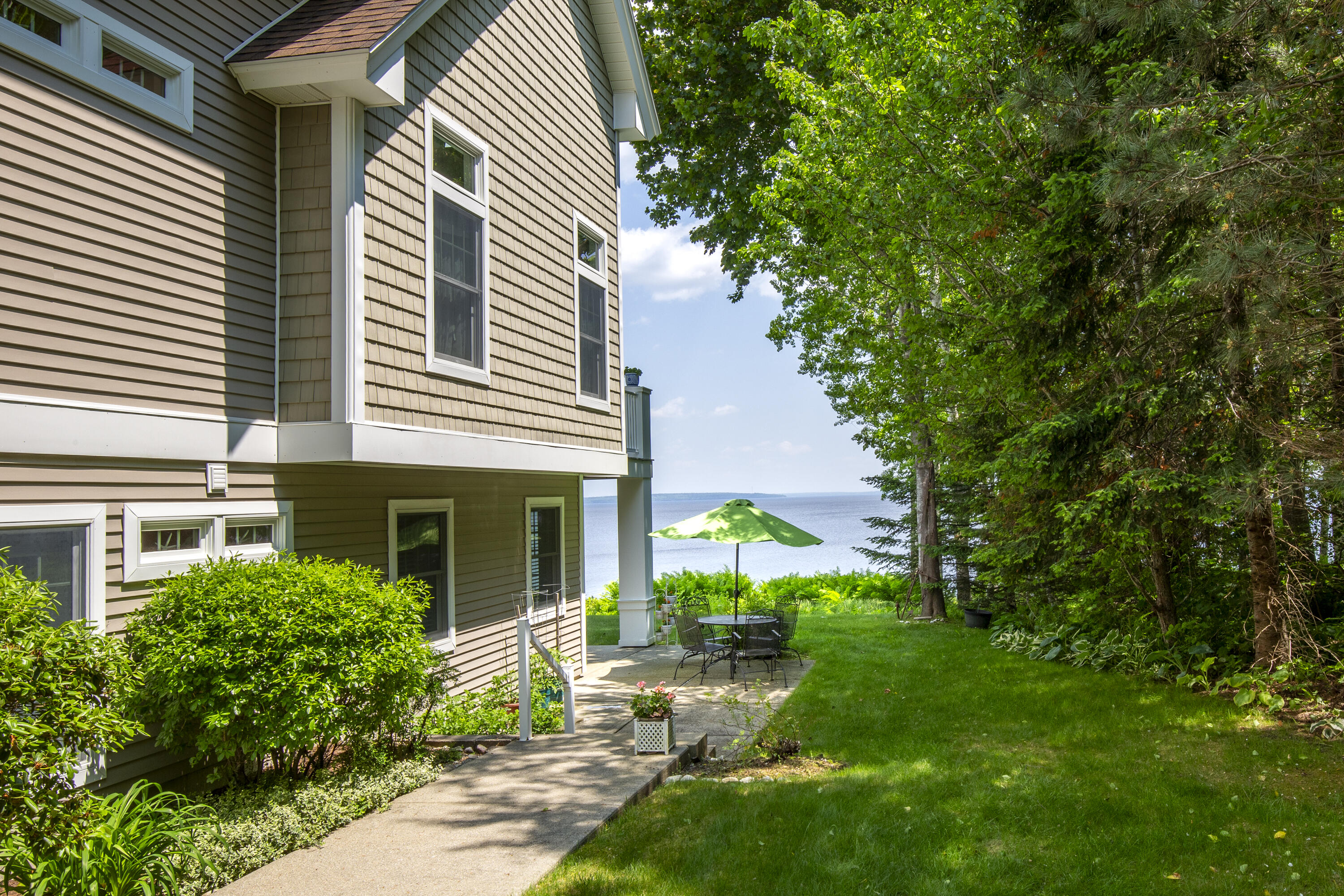 155 Bayside Drive Belfast ME 04915