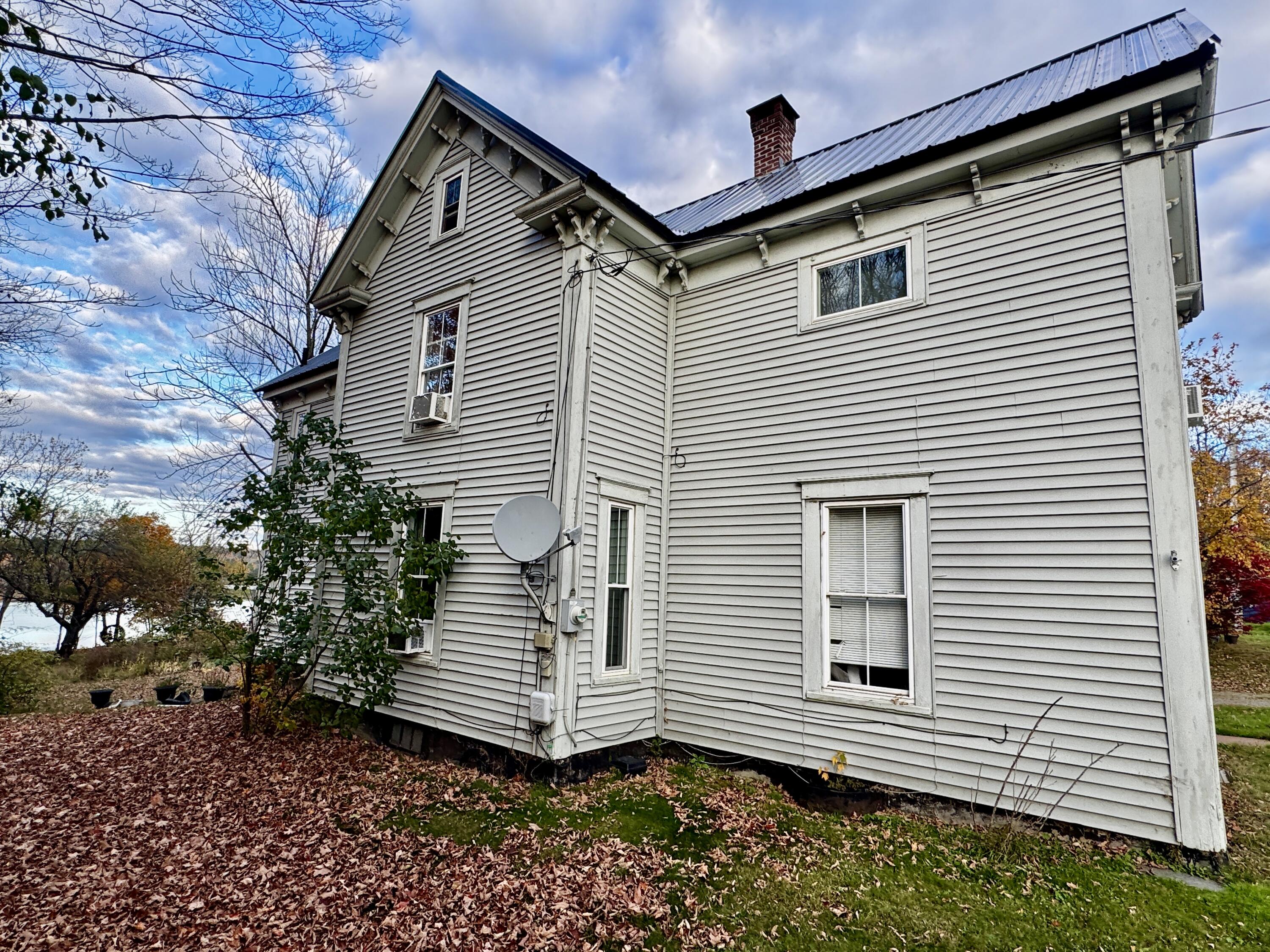 704 Main Street Calais ME 04619