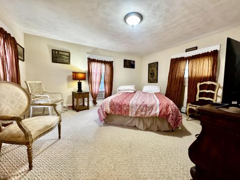 704 Main Street Calais ME 04619