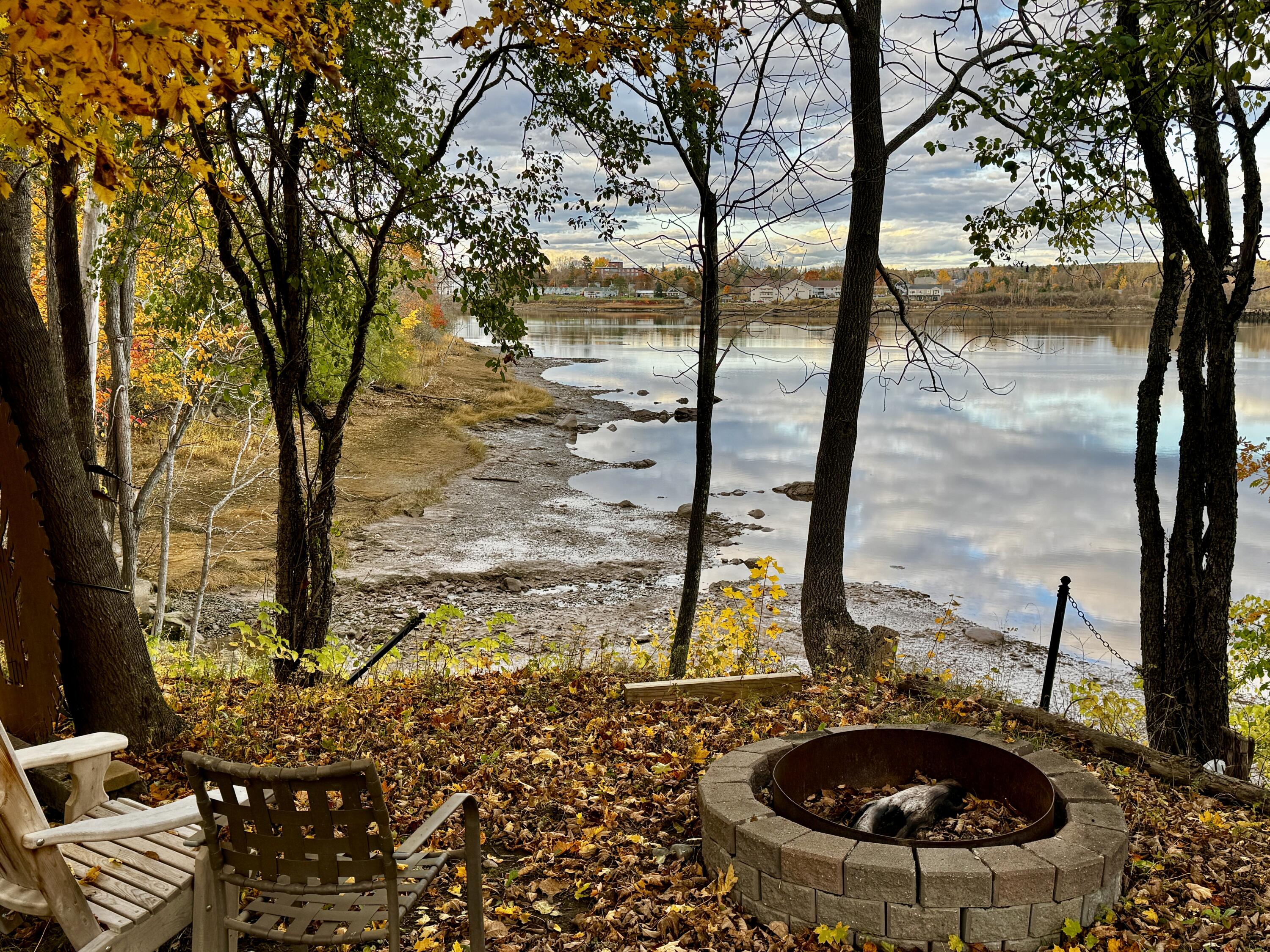 704 Main Street Calais ME 04619