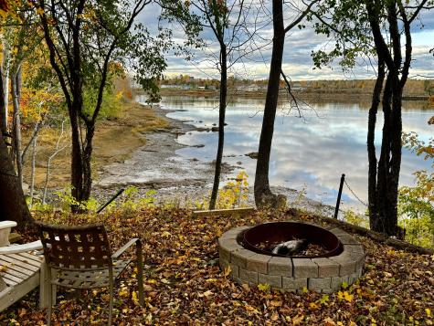 704 Main Street Calais ME 04619