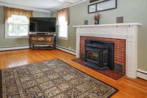 13 Brackett Street Dixfield ME 04224