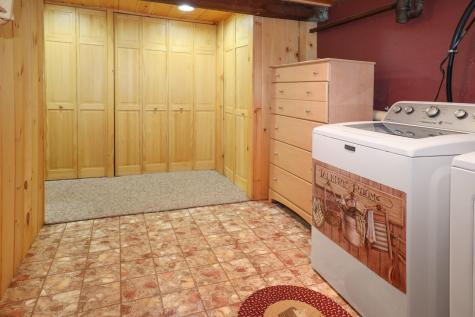 13 Brackett Street Dixfield ME 04224