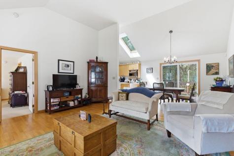 18 Parkside Drive Biddeford ME 04005
