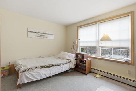 18 Parkside Drive Biddeford ME 04005