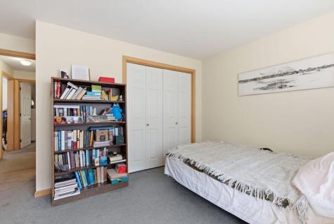 18 Parkside Drive Biddeford ME 04005