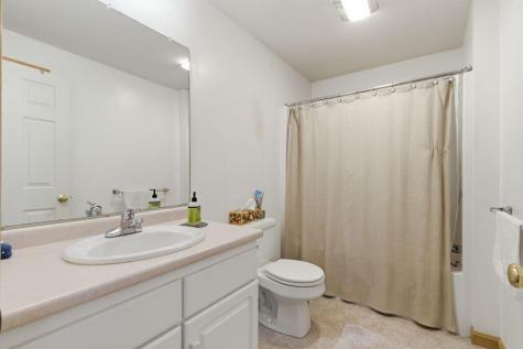 18 Parkside Drive Biddeford ME 04005