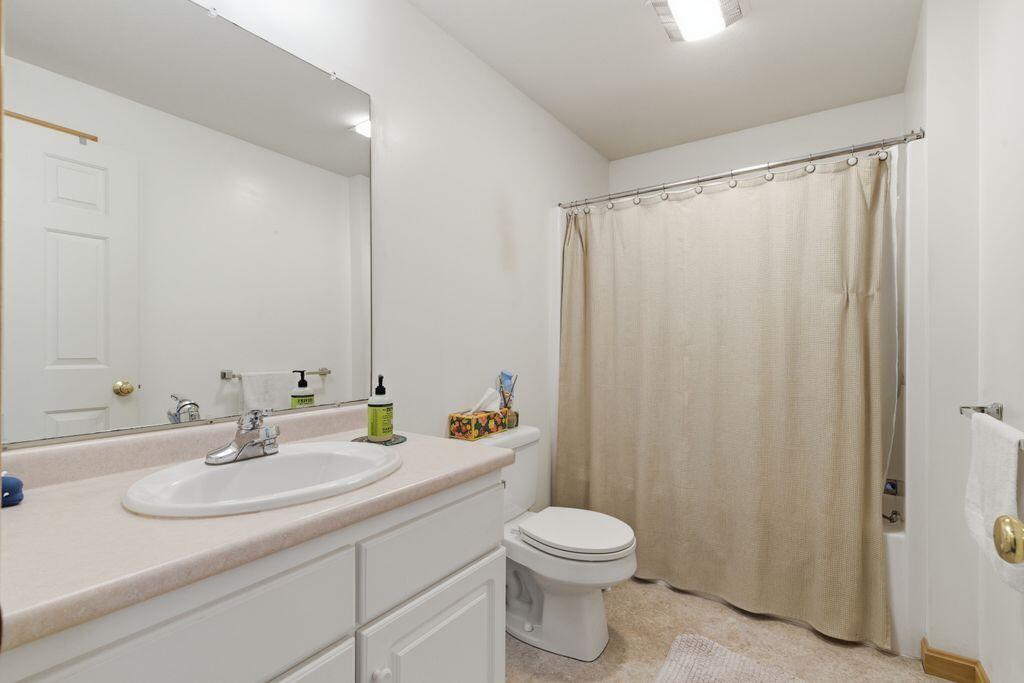 18 Parkside Drive Biddeford ME 04005