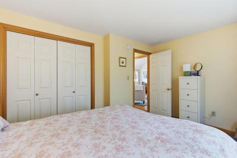 18 Parkside Drive Biddeford ME 04005