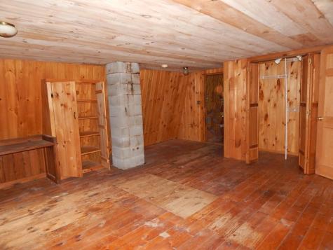 17 W Birch Lane Beaver Cove ME 04441