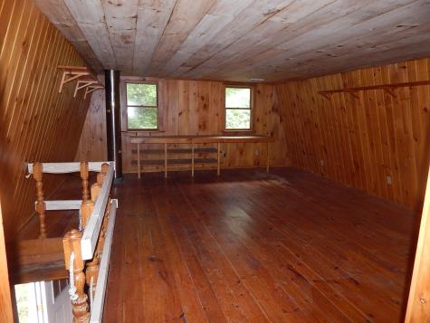 17 W Birch Lane Beaver Cove ME 04441