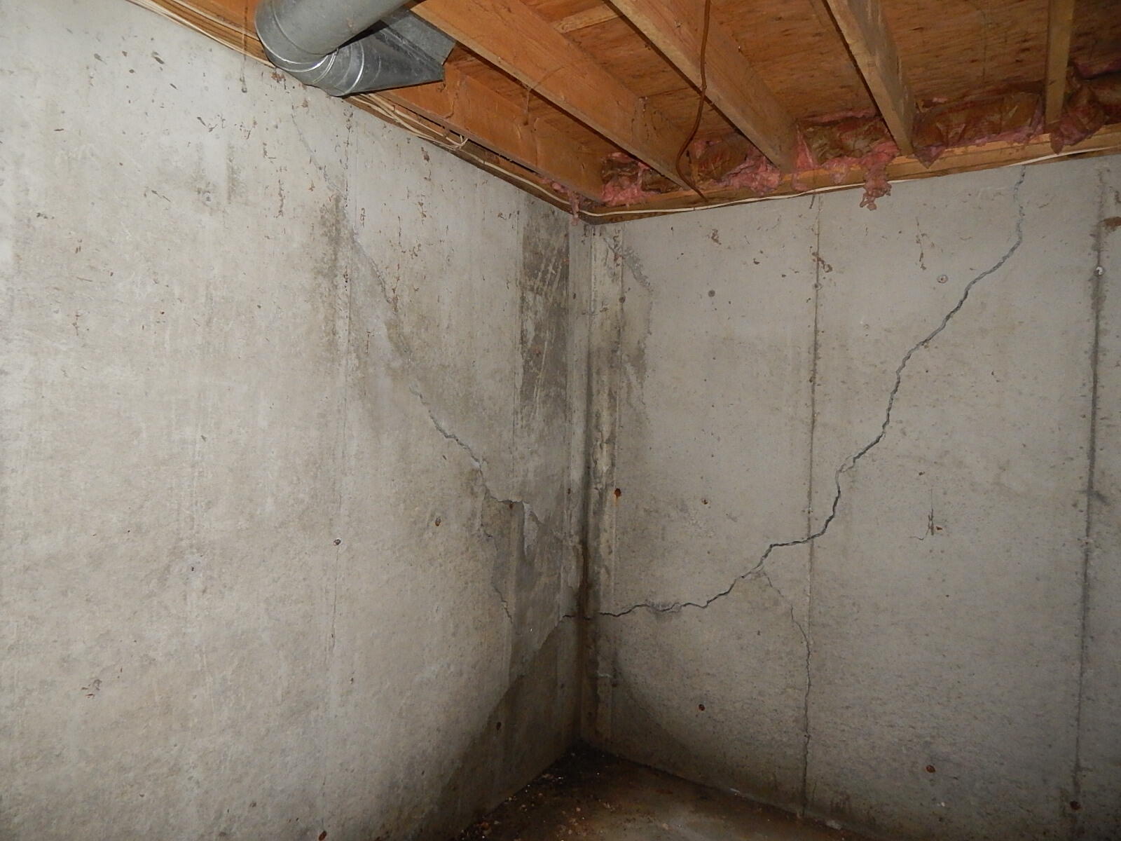 17 W Birch Lane Beaver Cove ME 04441