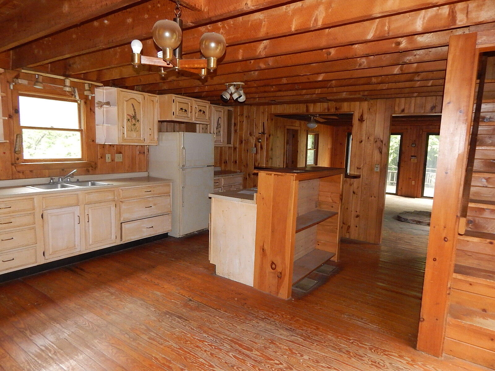 17 W Birch Lane Beaver Cove ME 04441