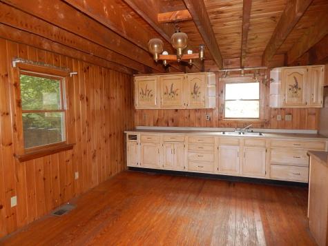 17 W Birch Lane Beaver Cove ME 04441