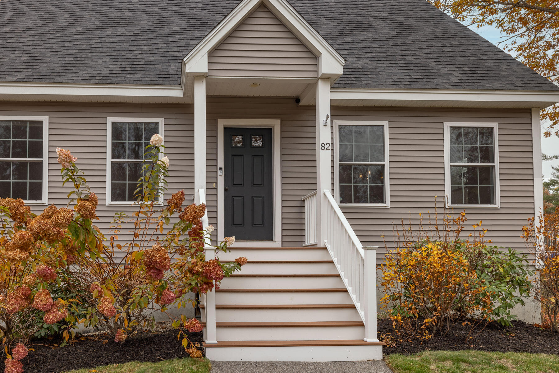 82 Stacy Lane Eliot ME 03903