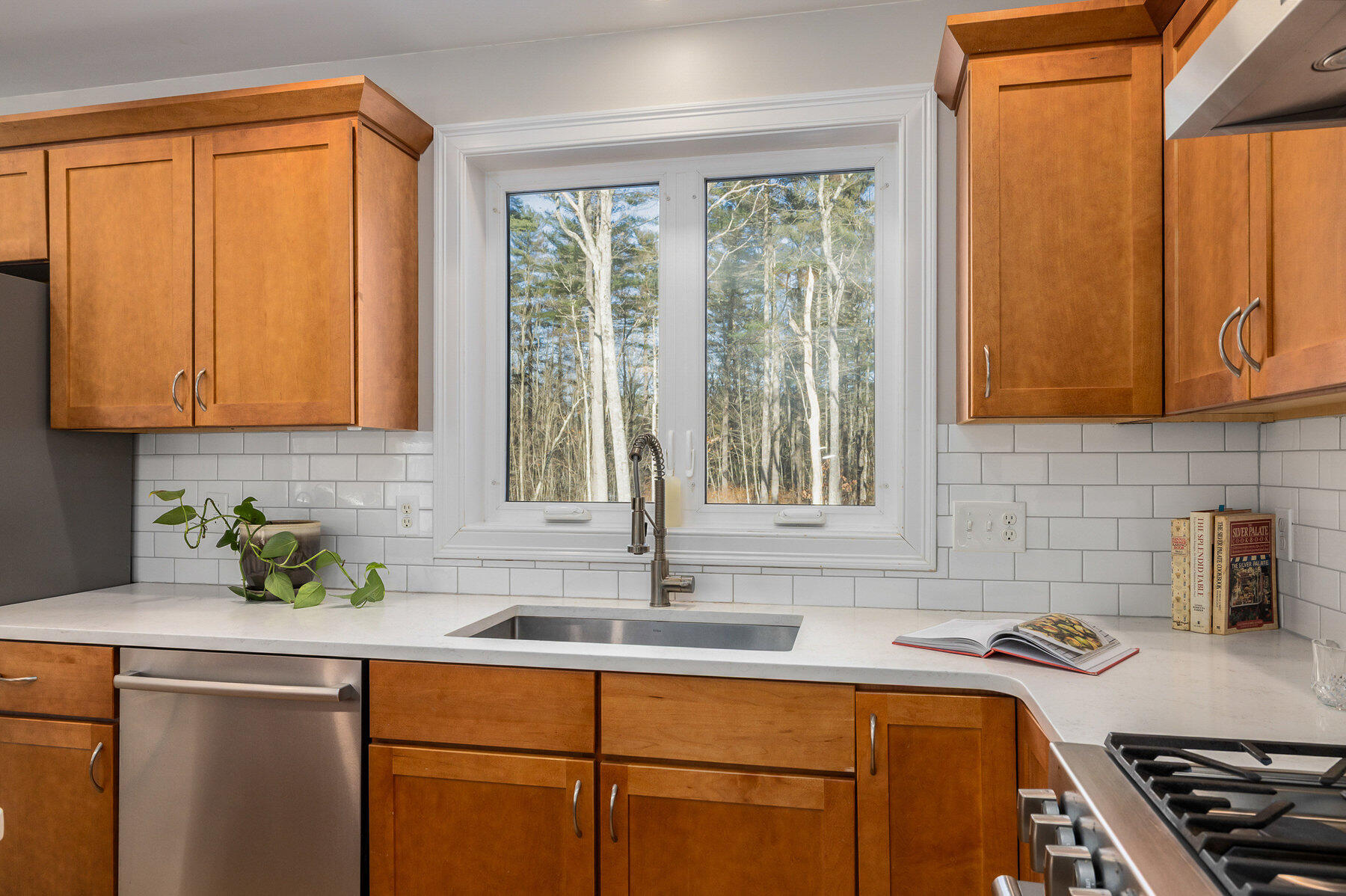 82 Stacy Lane Eliot ME 03903