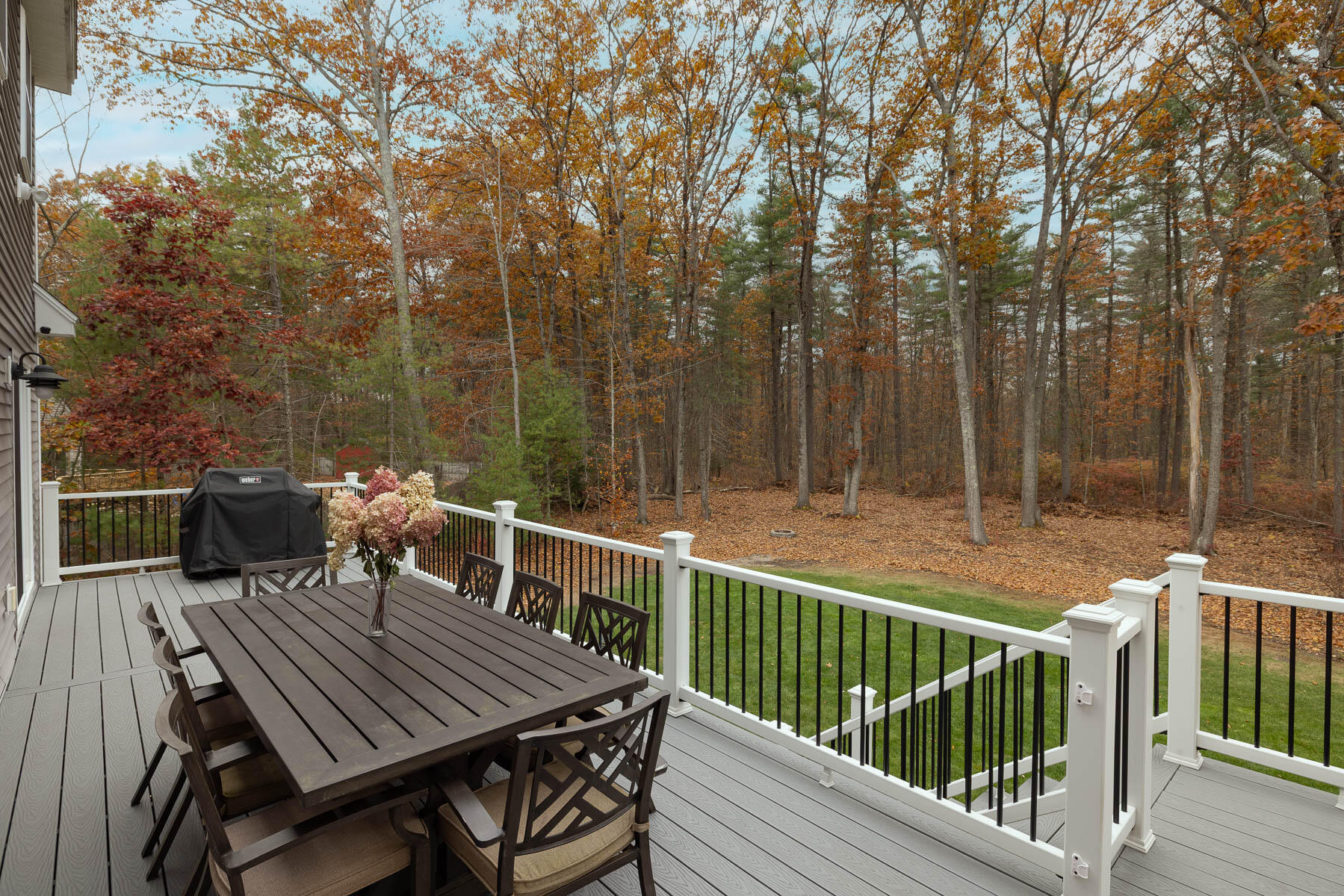 82 Stacy Lane Eliot ME 03903