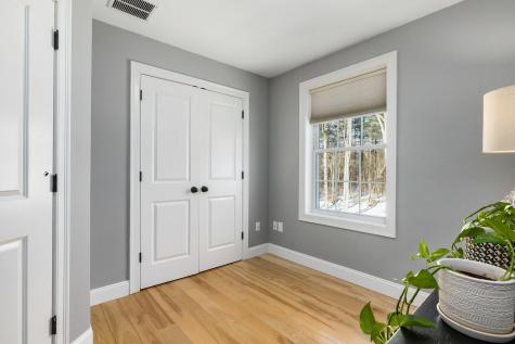 82 Stacy Lane Eliot ME 03903