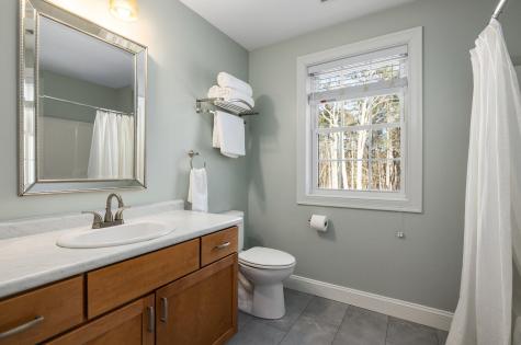 82 Stacy Lane Eliot ME 03903