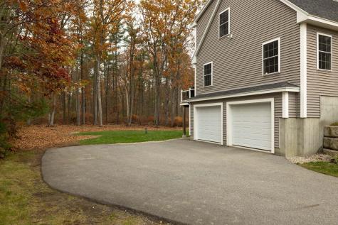 82 Stacy Lane Eliot ME 03903