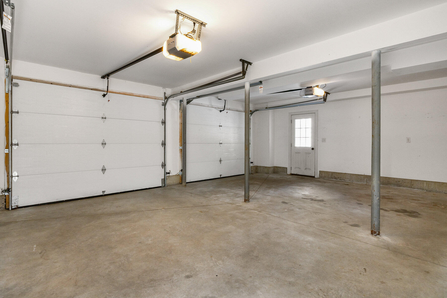 82 Stacy Lane Eliot ME 03903