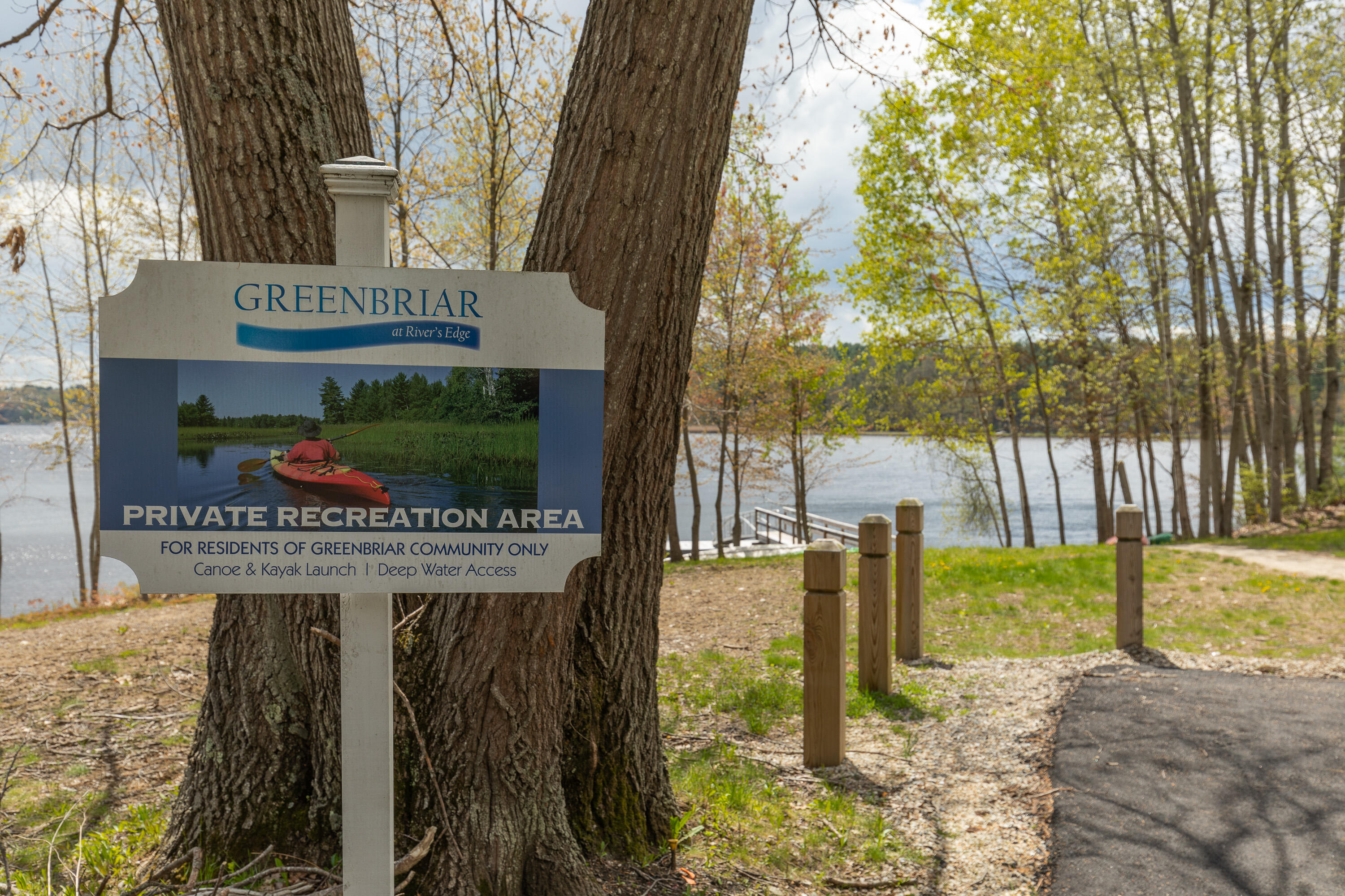 82 Stacy Lane Eliot ME 03903