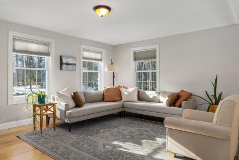 82 Stacy Lane Eliot ME 03903