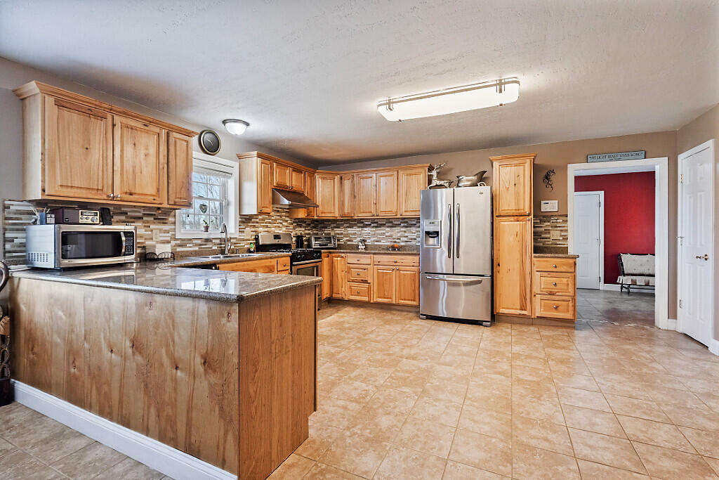 1391 Albion Road Winslow ME 04901