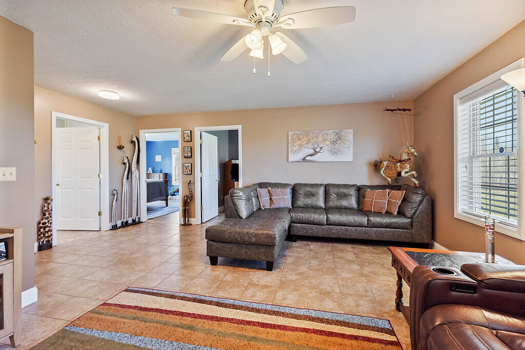 1391 Albion Road Winslow ME 04901