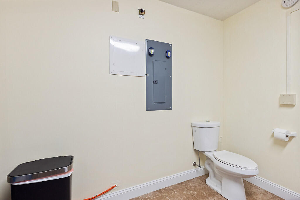 1391 Albion Road Winslow ME 04901