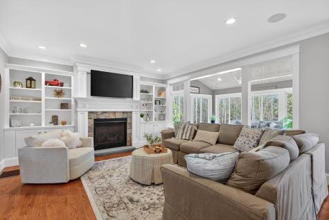 45 Old Farm Lane Eliot ME 03903