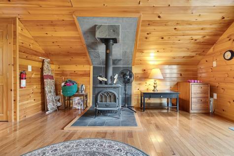30 Elliott Way Waterford ME 04088