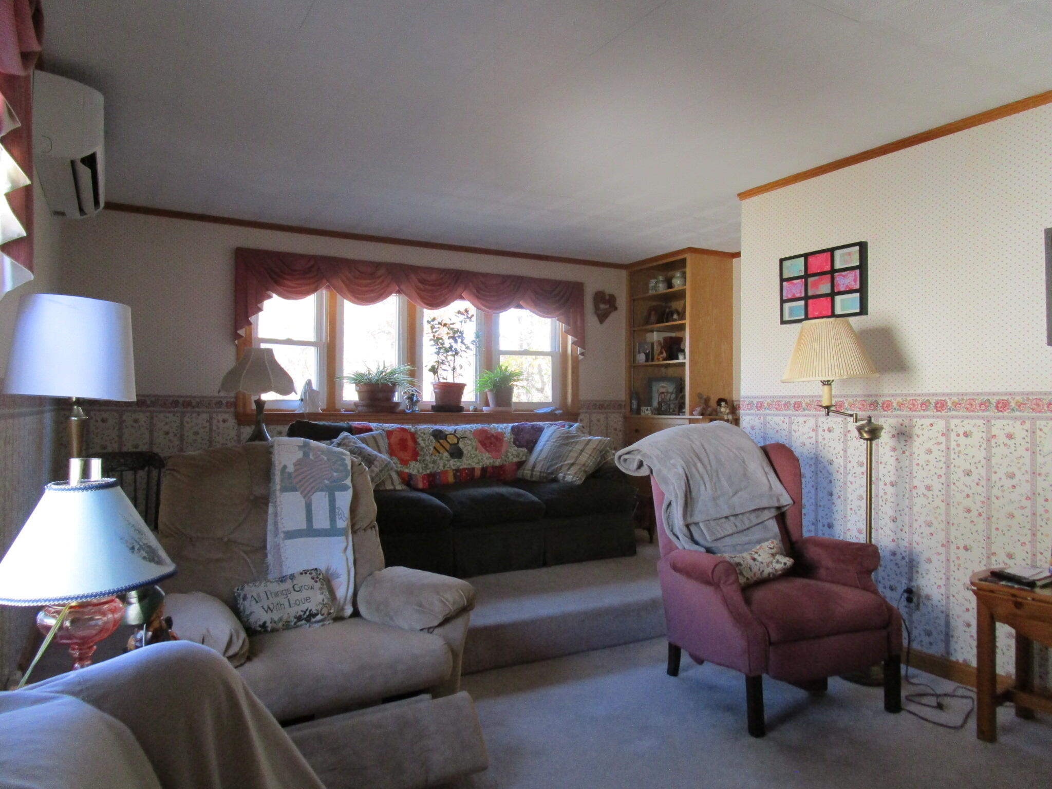 146 East Main Street Paris ME 04281